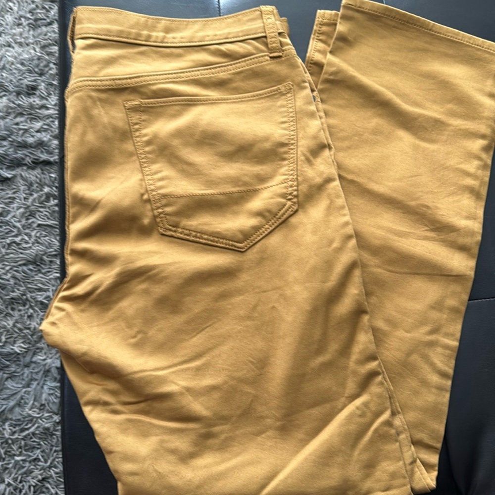 Men’s Banana Republic Travel Jean Yellow Slim Fit 36 x 32
